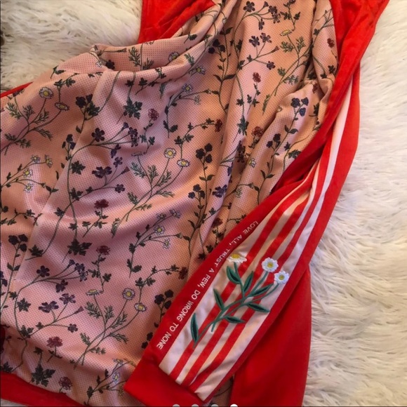 AMAZING RARE ADIDAS STREETWEAR - Picture 5 of 7